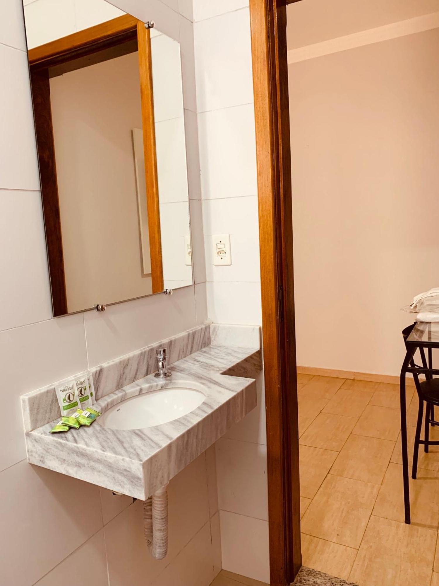 Hotel Belvedere Araras - Fácil Acesso Hospital São Leopoldo e Faculdades Habitación foto