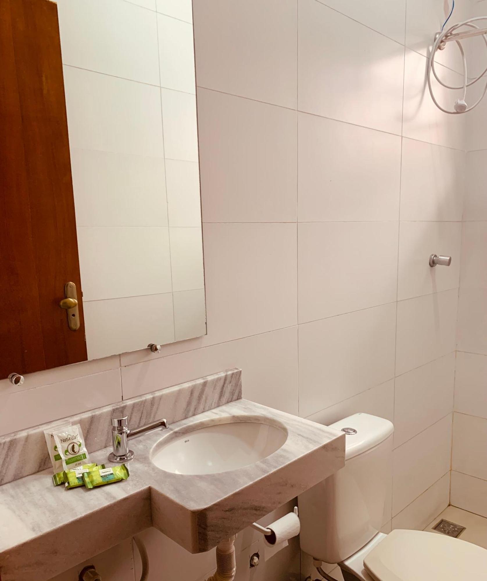 Hotel Belvedere Araras - Fácil Acesso Hospital São Leopoldo e Faculdades Habitación foto